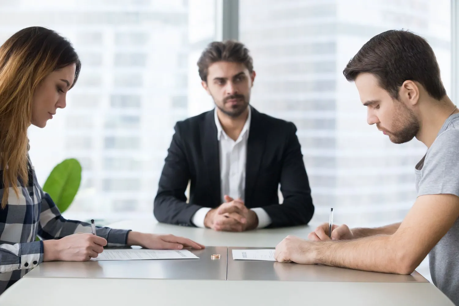 How EH Mediation Guides Couples Toward Fair and Balanced Outcomes Newham